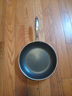 Hexclad Black and Silver Nonstick Frying Pan with Stainless Handle